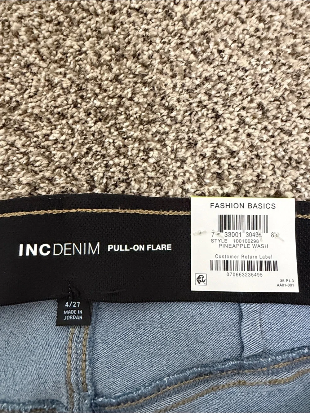 INC DENIUMWomen’s Blue Pineapple washHIGH RISE PULL ON Flare Jeans SIZE 4/27 NWT - Picture 2 of 8